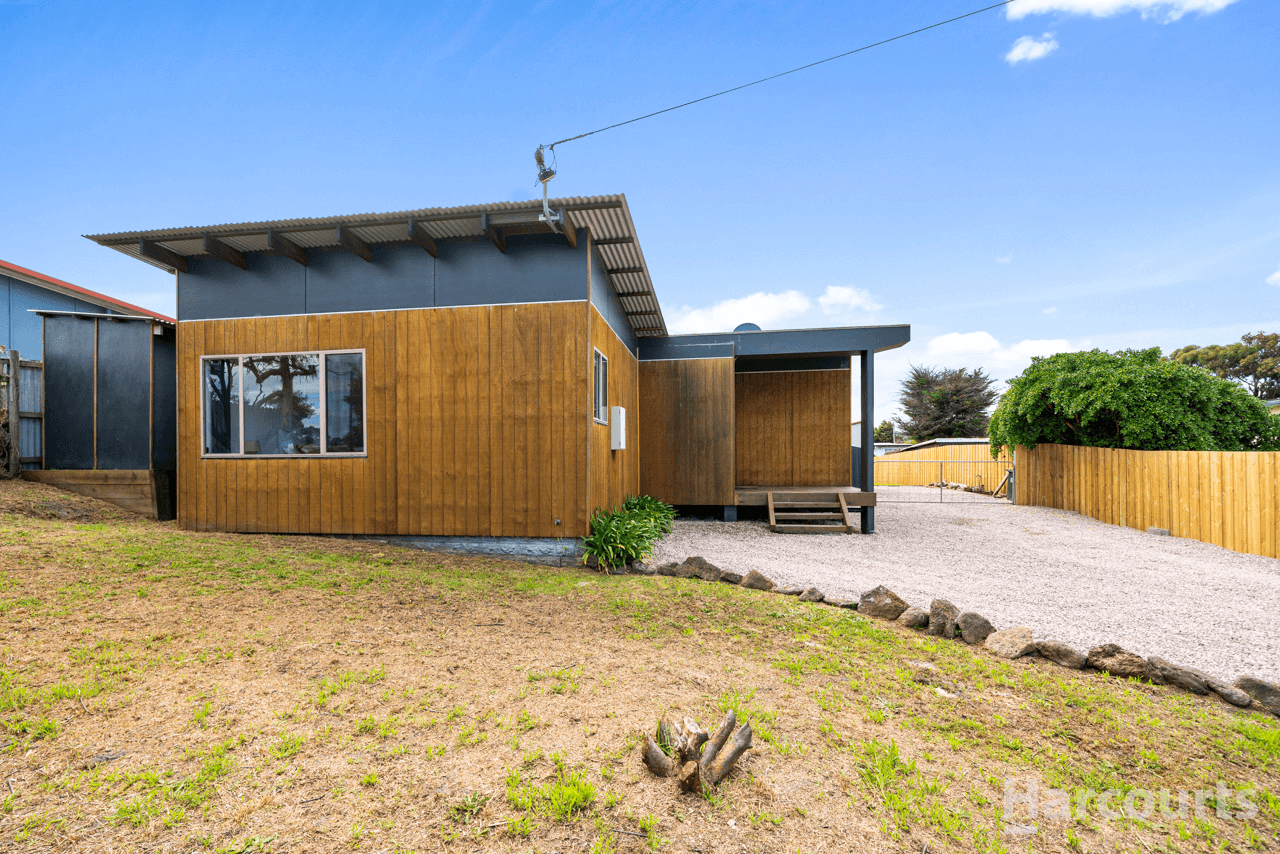 11 Fifth Avenue, DODGES FERRY, TAS 7173