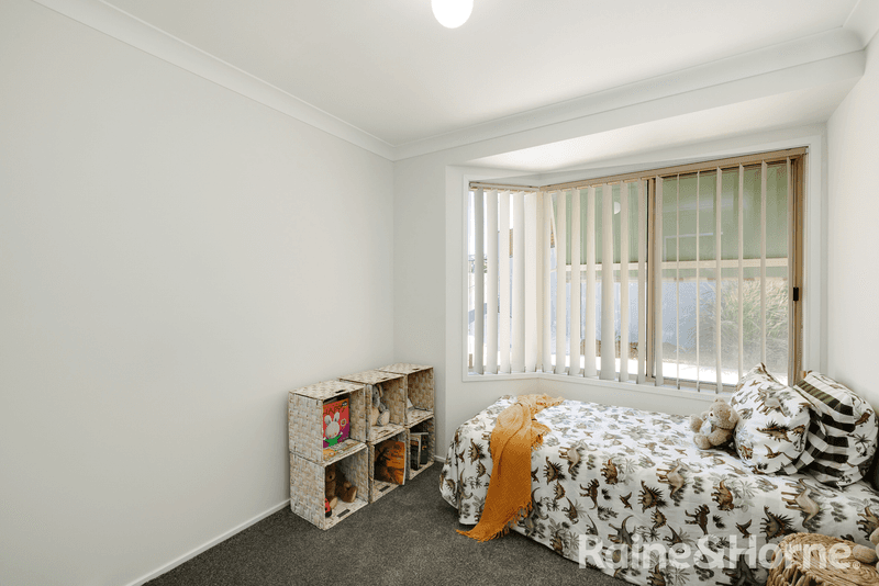 Unit 1/97 Decora Crescent, WARABROOK, NSW 2304