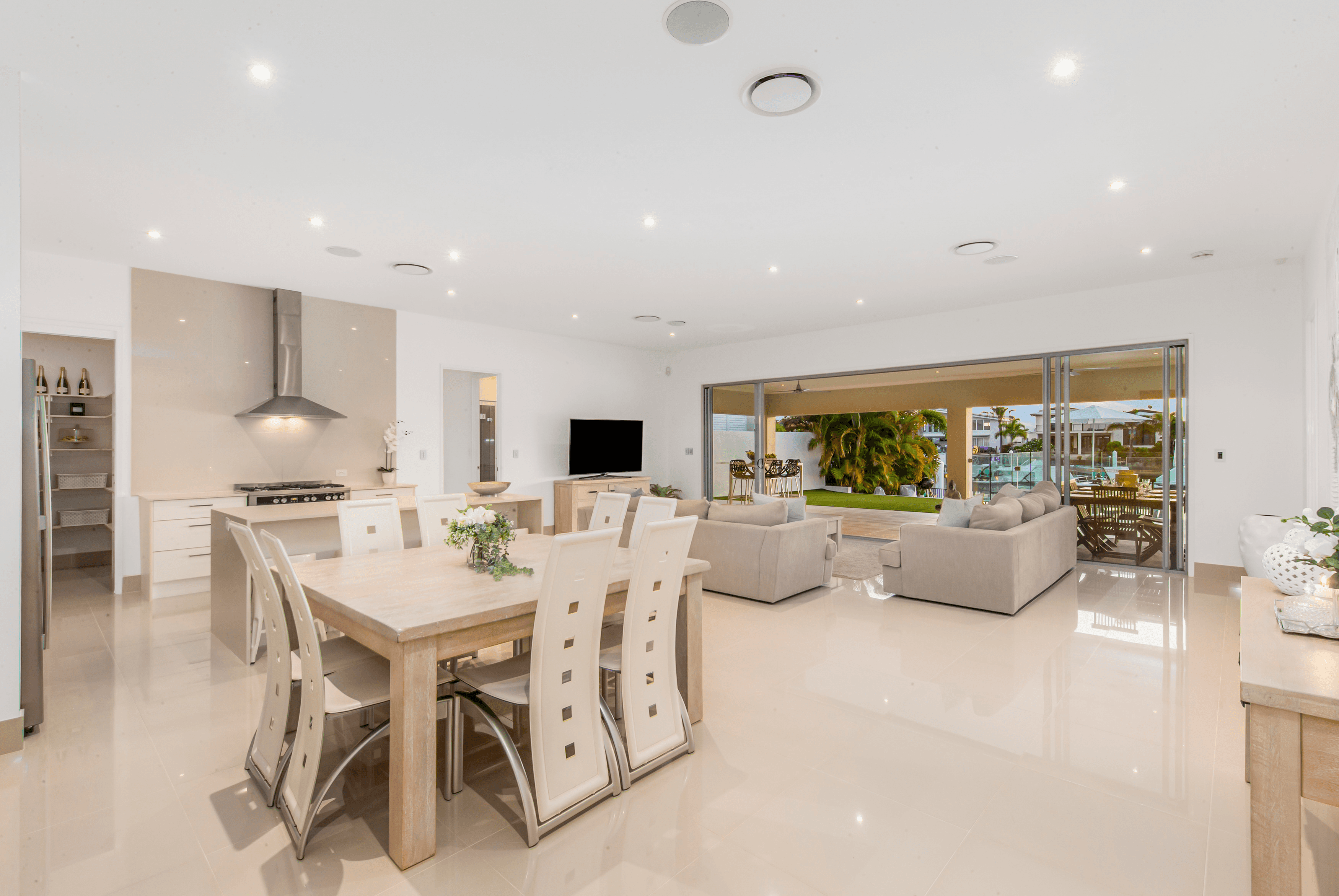 74 Raptor Parade, BANKSIA BEACH, QLD 4507