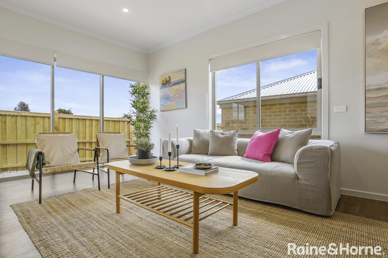 19 Collins Parade, KYNETON, VIC 3444