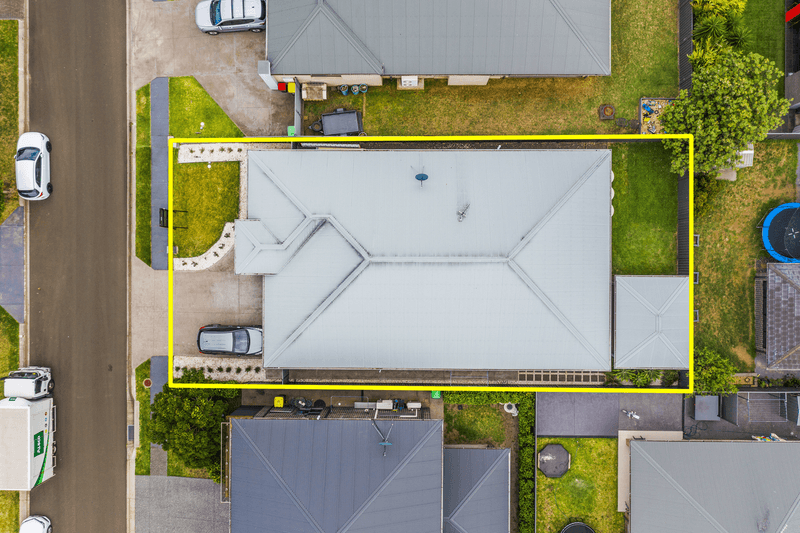 4 Bayview Ave, HAYWARDS BAY, NSW 2530