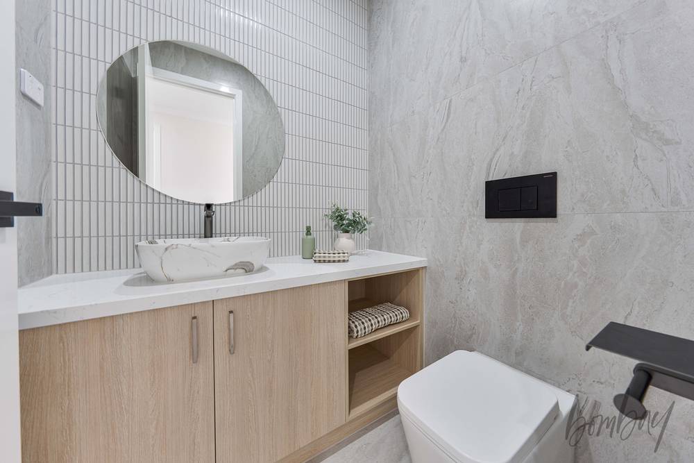 1 Helm Drive, MICKLEHAM, VIC 3064