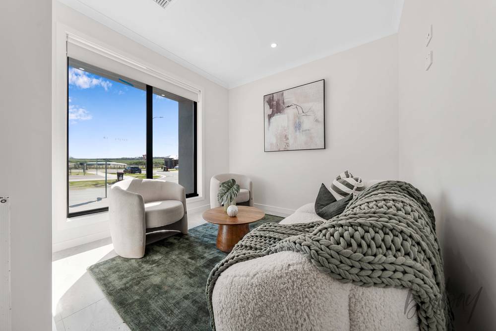 1 Helm Drive, MICKLEHAM, VIC 3064