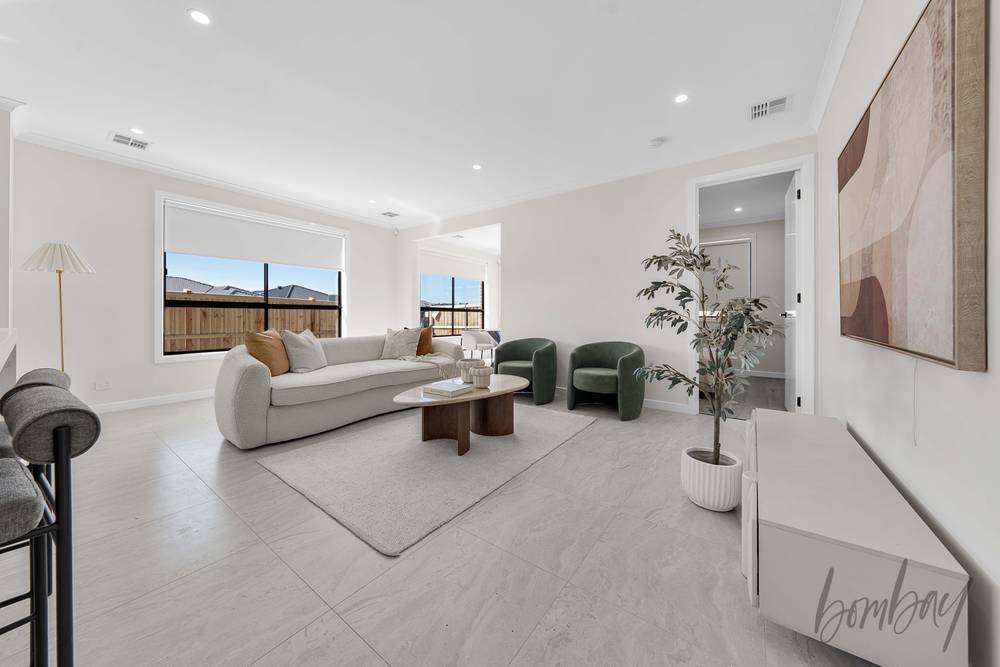 1 Helm Drive, MICKLEHAM, VIC 3064