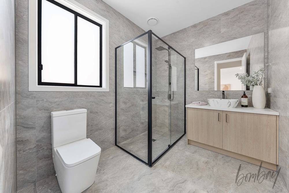 1 Helm Drive, MICKLEHAM, VIC 3064