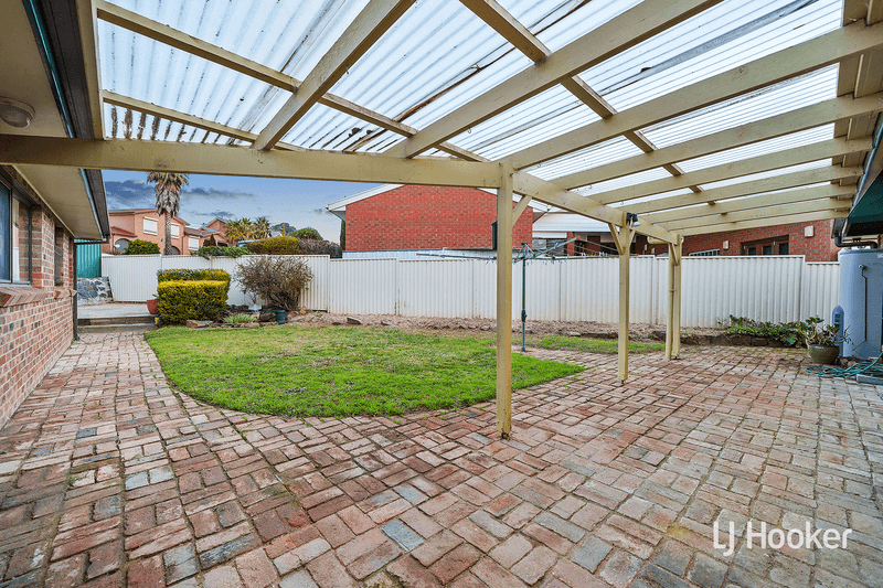 27 Rusten Street, KARABAR, NSW 2620