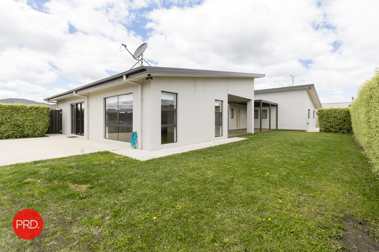 2  Bluskie Close, BUNGENDORE, NSW 2621