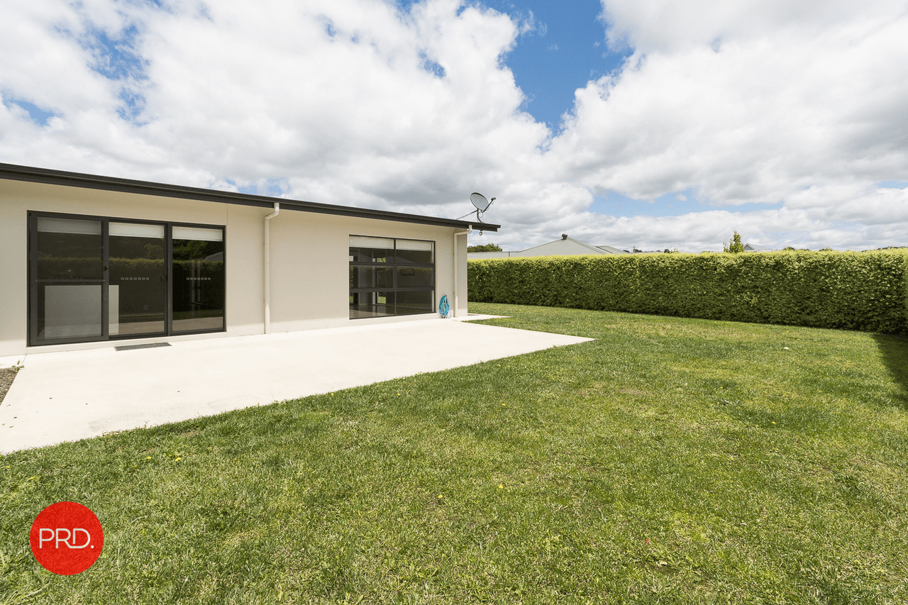 2  Bluskie Close, BUNGENDORE, NSW 2621