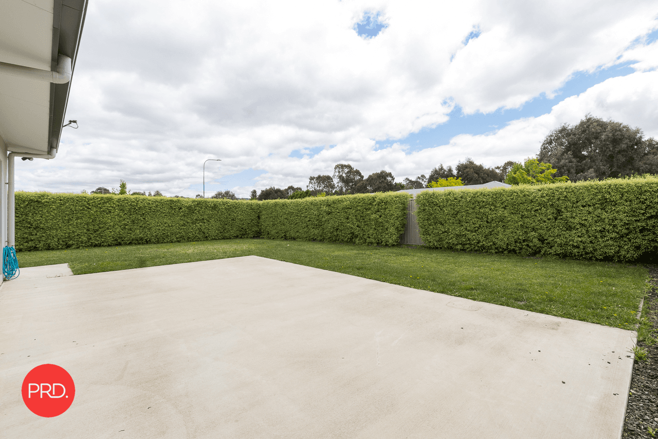 2  Bluskie Close, BUNGENDORE, NSW 2621