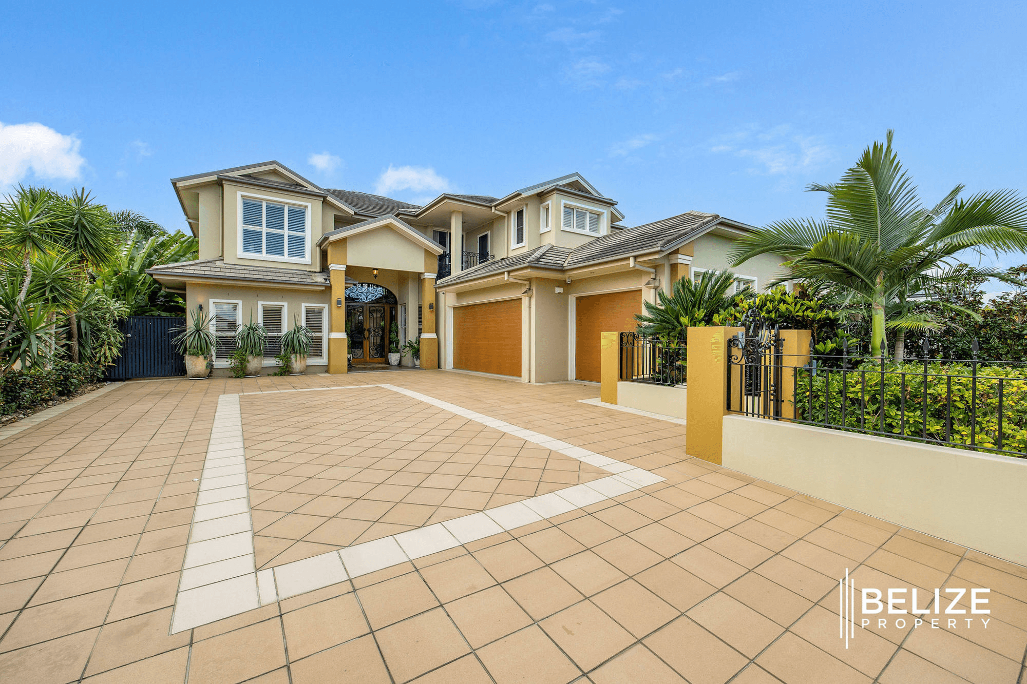 20 Marina Parade, JACOBS WELL, QLD 4208