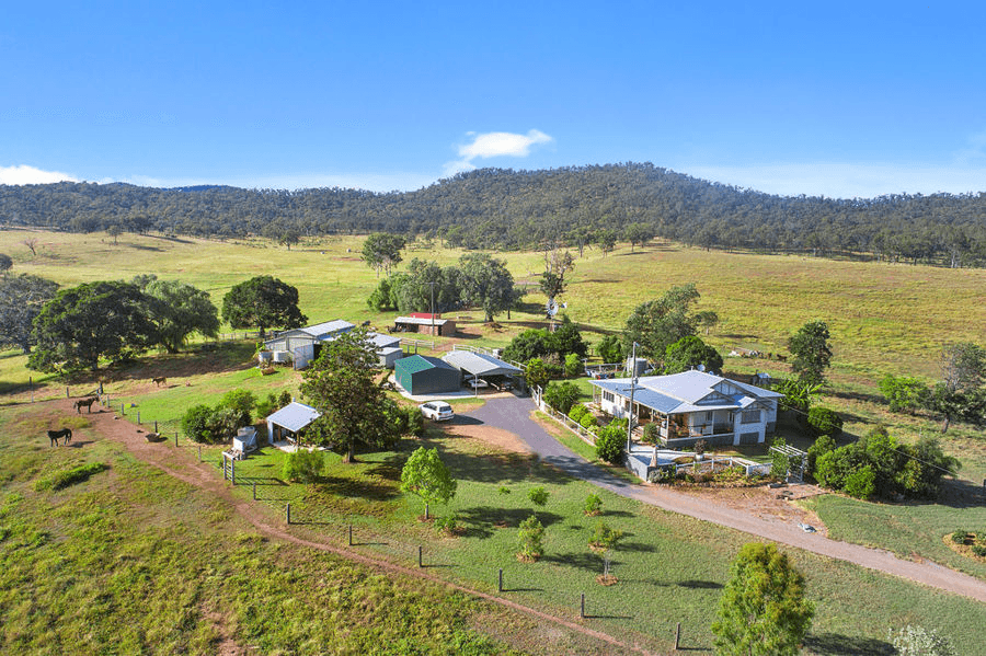 697 Blacksnake Road, KILKIVAN, QLD 4600