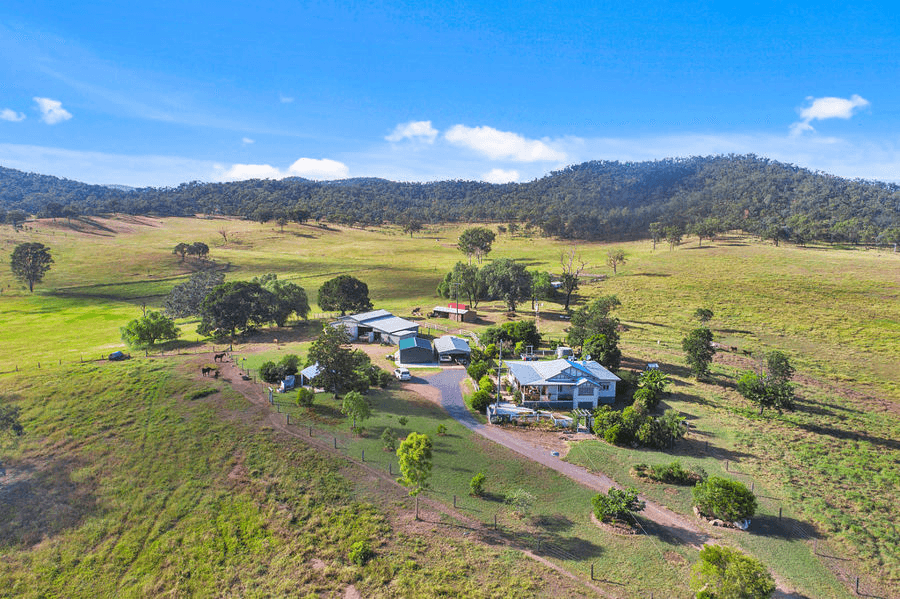 697 Blacksnake Road, KILKIVAN, QLD 4600