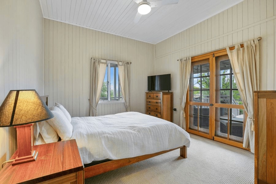 697 Blacksnake Road, KILKIVAN, QLD 4600