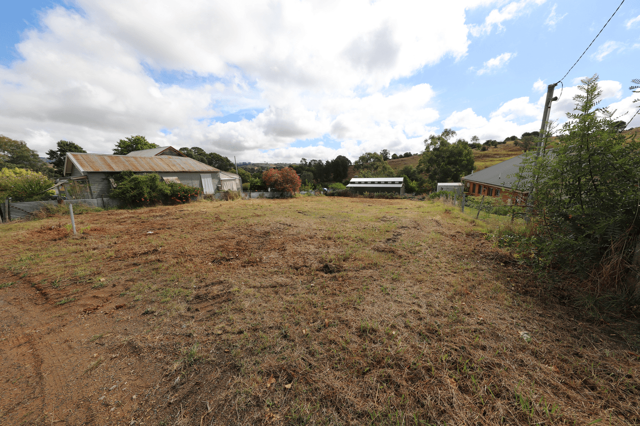 5 Camp Street, ADELONG, NSW 2729