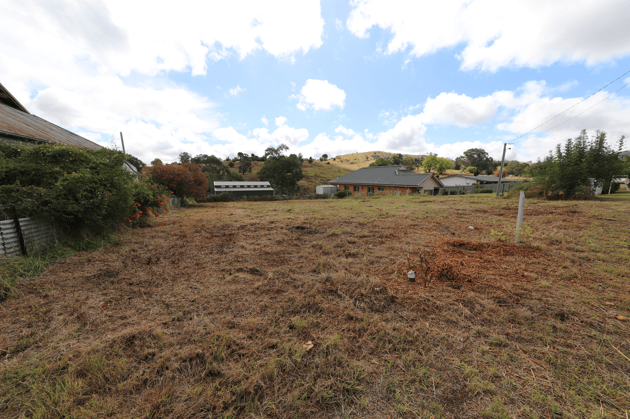 5 Camp Street, ADELONG, NSW 2729