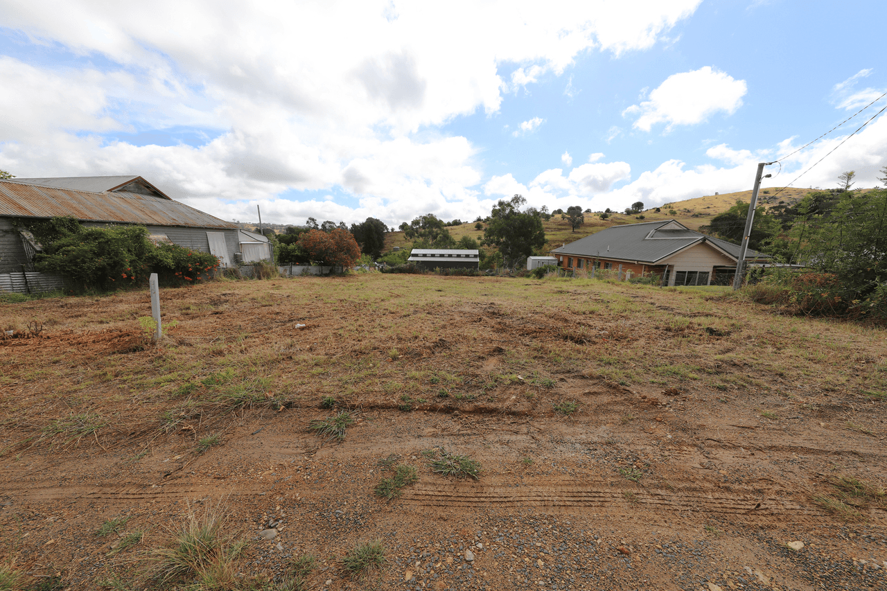 5 Camp Street, ADELONG, NSW 2729