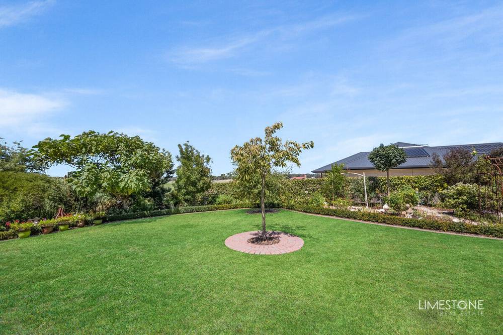 12 Racecourse Crescent, Glenburnie, SA 5291