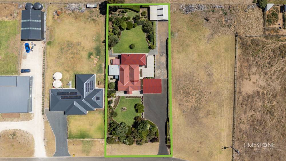 12 Racecourse Crescent, Glenburnie, SA 5291