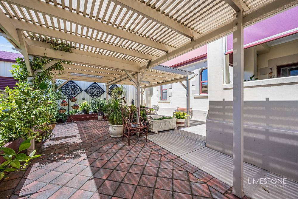 12 Racecourse Crescent, Glenburnie, SA 5291