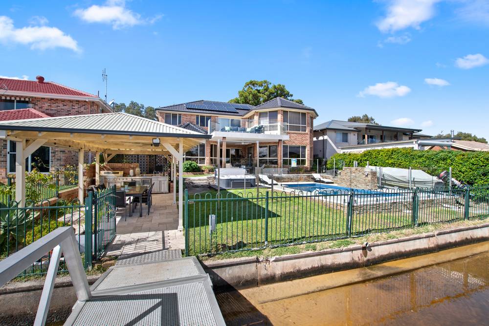 20 Marina View Parade, St Huberts Island, NSW 2257
