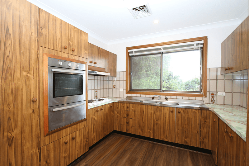 18 Hoxton Park Road, Liverpool, NSW 2170