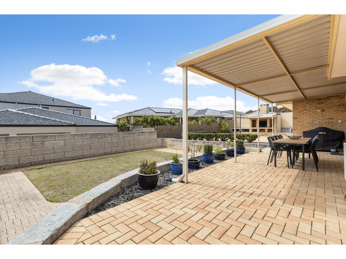 11 Ross Road, Kardinya, WA 6163