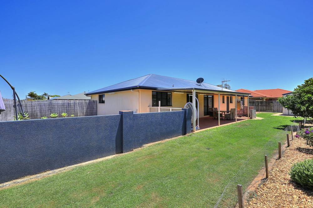 2 Hamilton Street, AVENELL HEIGHTS, QLD 4670