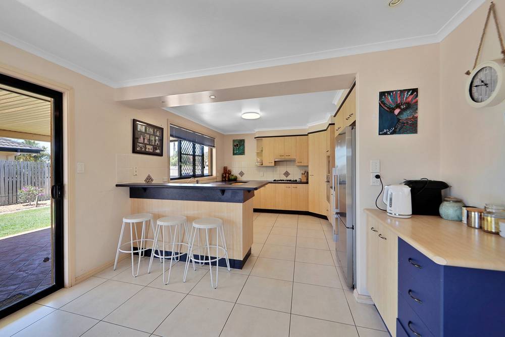 2 Hamilton Street, AVENELL HEIGHTS, QLD 4670