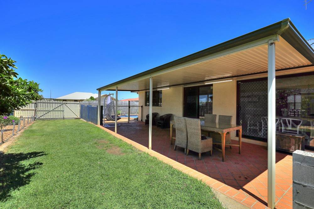 2 Hamilton Street, AVENELL HEIGHTS, QLD 4670