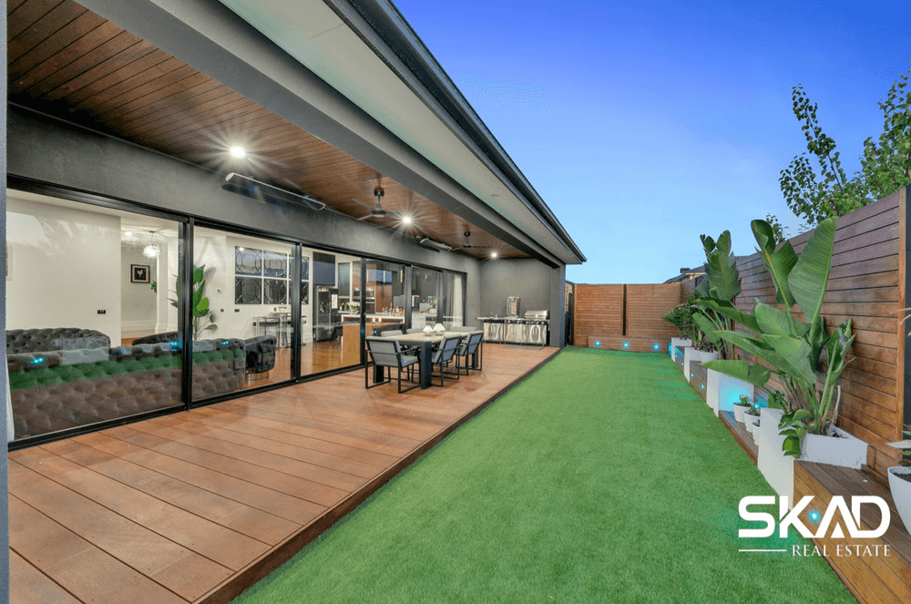 9 Lowline Way, WOLLERT, VIC 3750