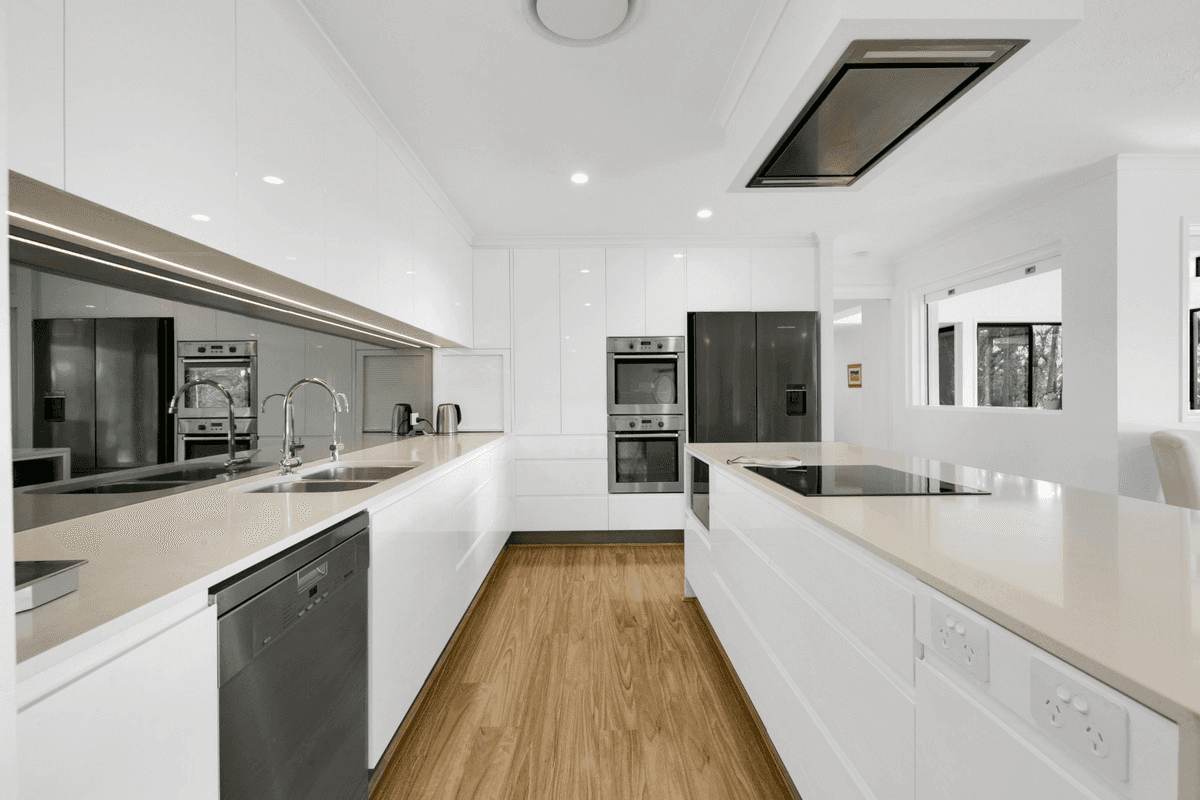 14 Koombahla Drive, Tallebudgera, QLD 4228