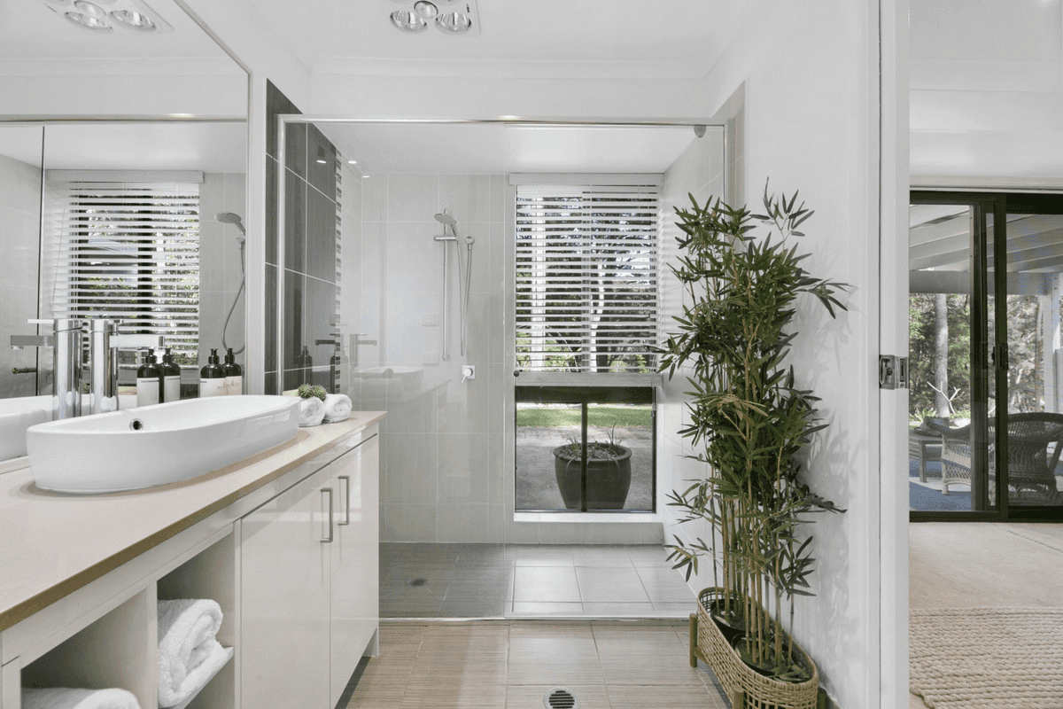 14 Koombahla Drive, Tallebudgera, QLD 4228