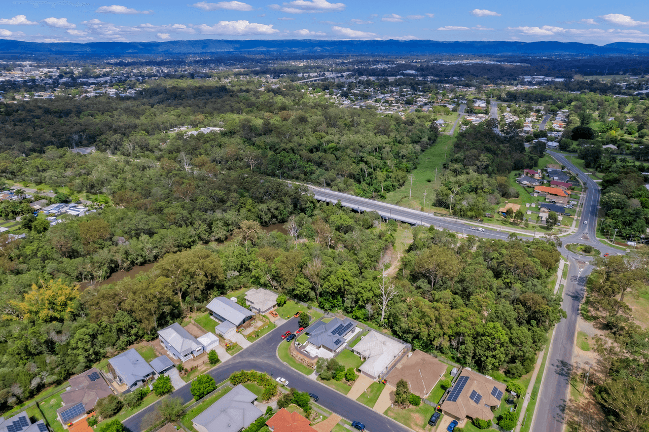 2 Freda Court, CABOOLTURE, QLD 4510