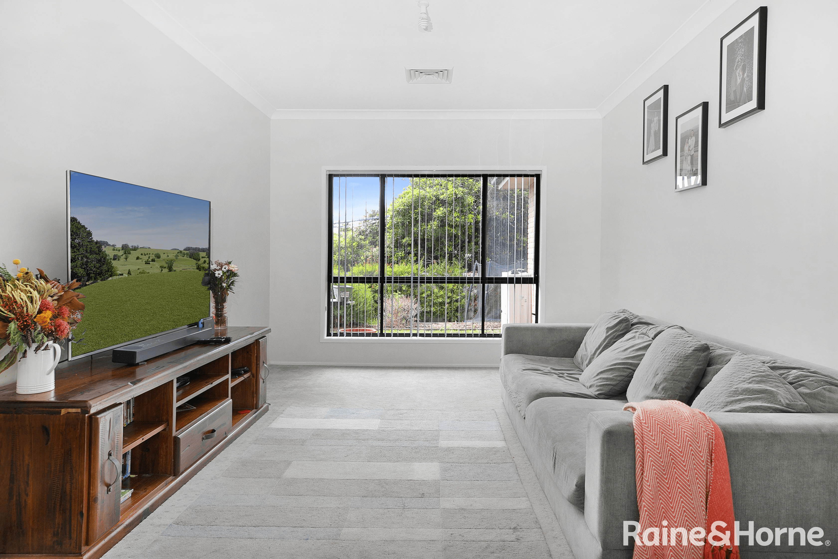 14 Telopea Road, HILL TOP, NSW 2575