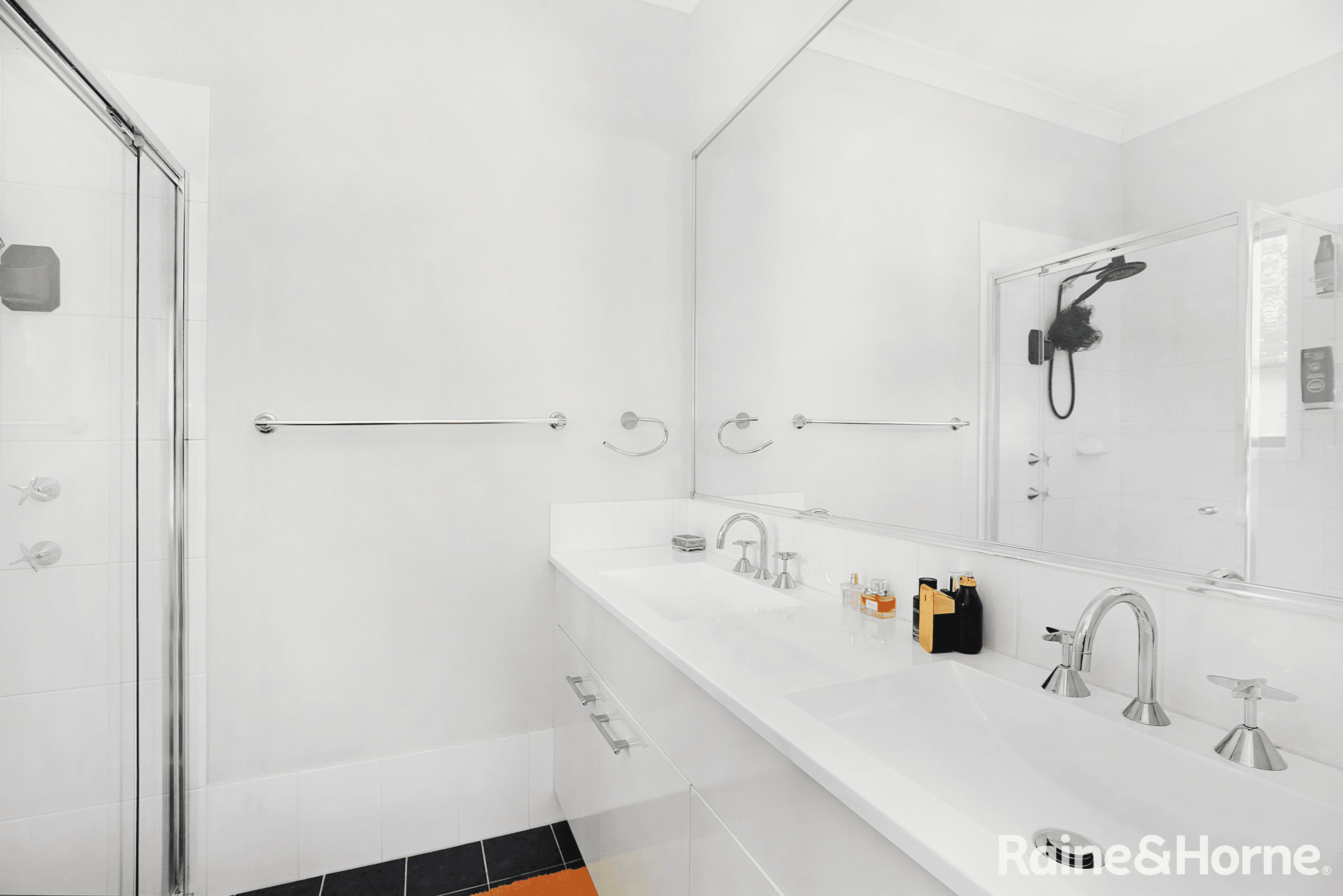 14 Telopea Road, HILL TOP, NSW 2575