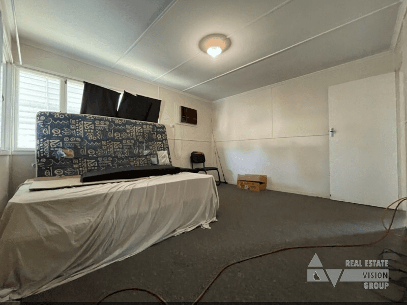 15 Fay St, Blackwater, QLD 4717