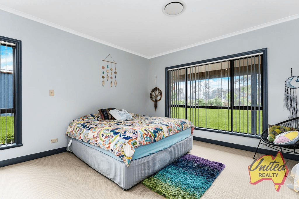 34 Quarry Road, The Oaks, NSW 2570