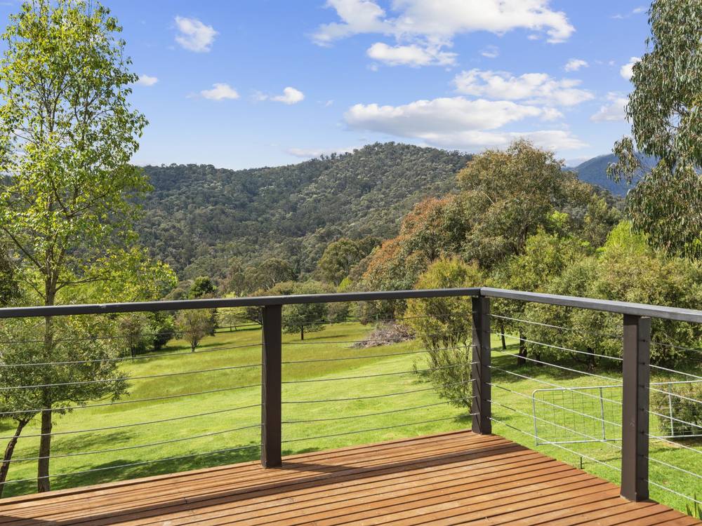 13 Meadow View Court, MERRIJIG, VIC 3723