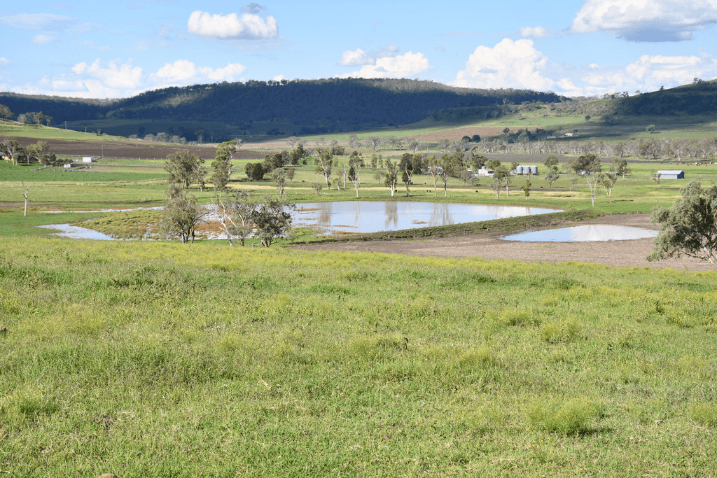 158 Budgee Road, EAST GREENMOUNT, QLD 4359