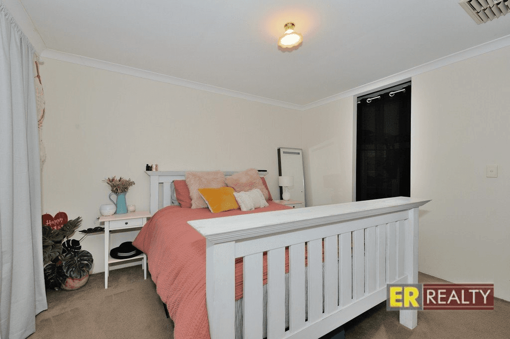 4 Lookout Circle, ELLENBROOK, WA 6069