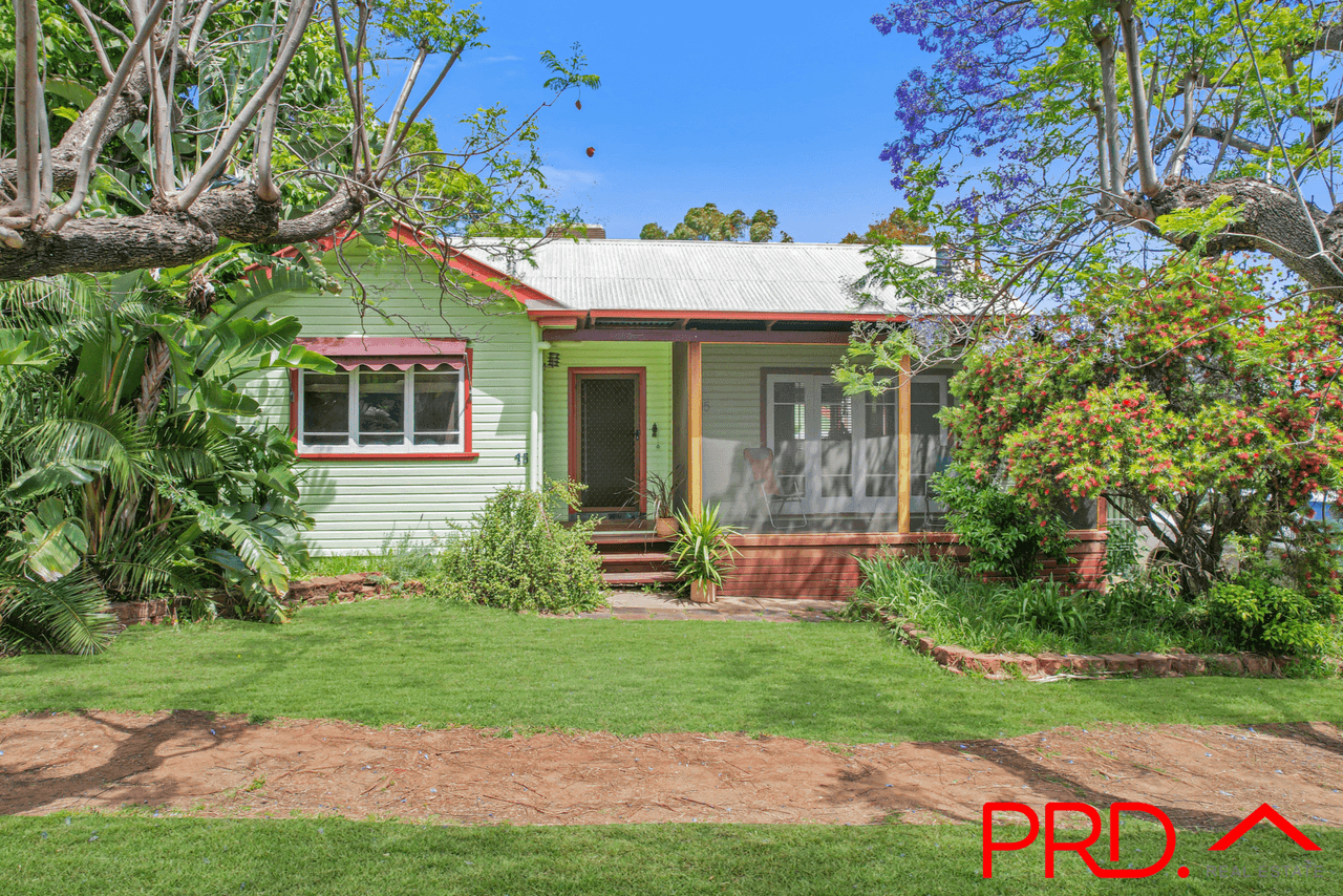 15 Russell Street, TAMWORTH, NSW 2340