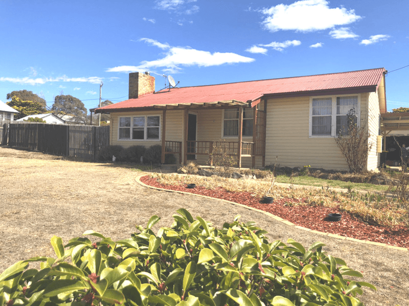 14 Boogen Place, Cooma, NSW 2630