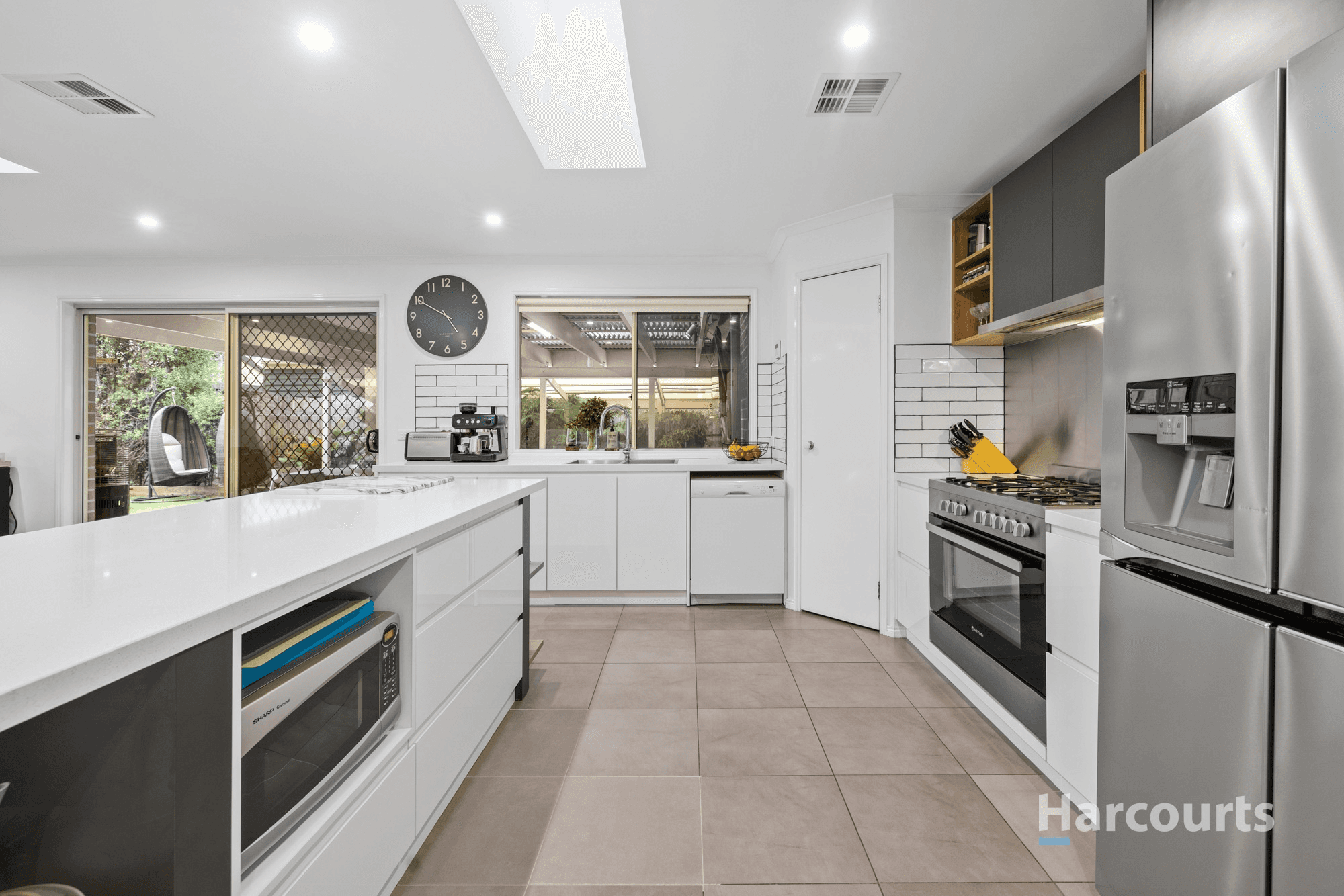 15 Hammersley Place, Caroline Springs, VIC 3023