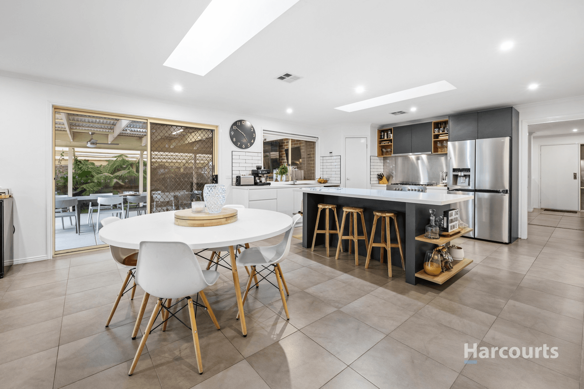 15 Hammersley Place, Caroline Springs, VIC 3023