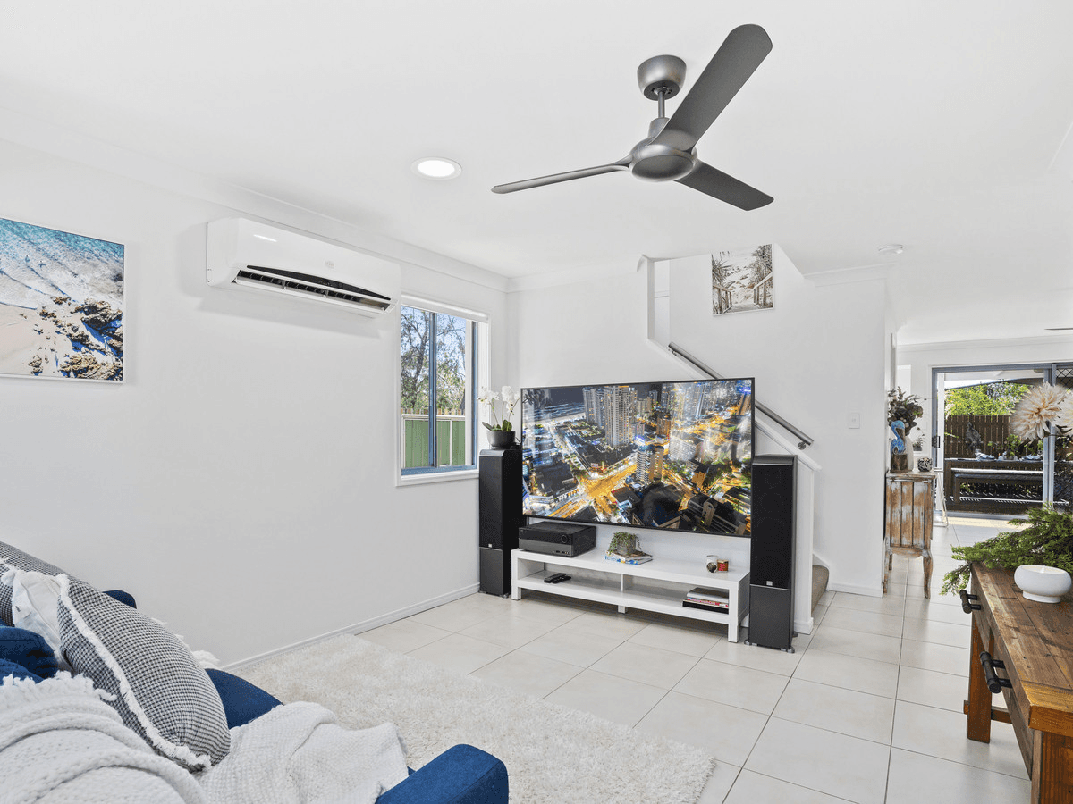 52/2 Studio Drive, PACIFIC PINES, QLD 4211