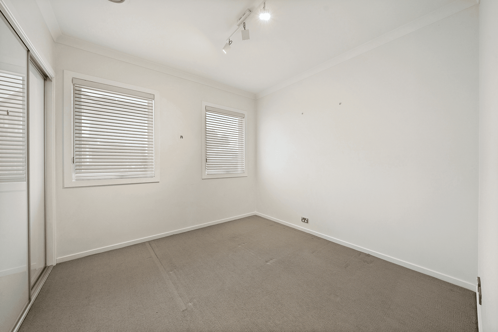 9/44-48 Blackman Crescent, MACQUARIE, ACT 2614