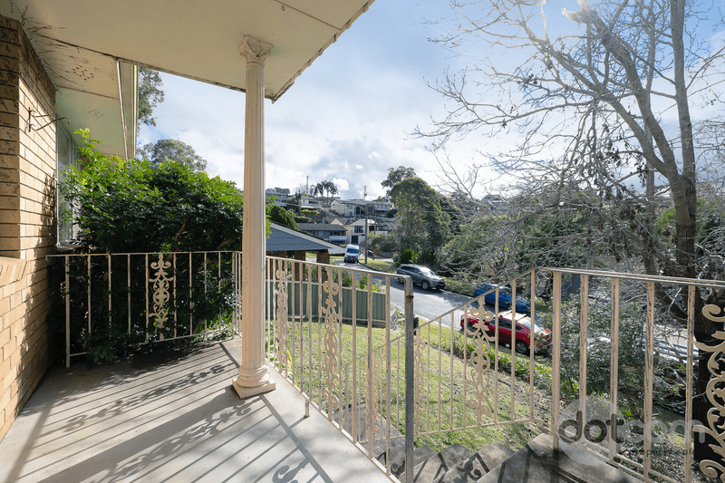 27 Pasadena Crescent, Macquarie Hills, NSW 2285