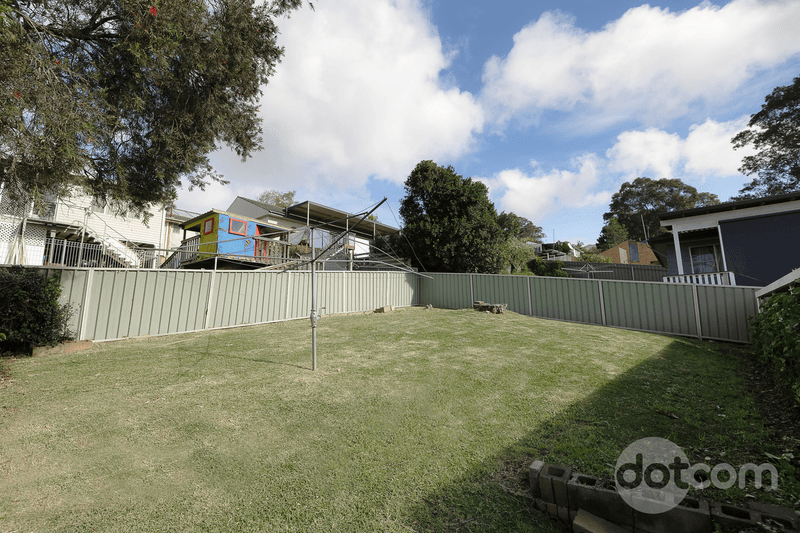 27 Pasadena Crescent, Macquarie Hills, NSW 2285