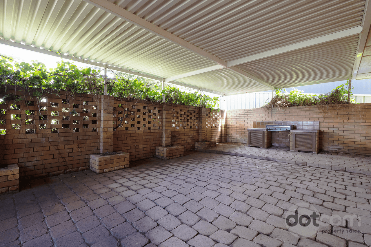 27 Pasadena Crescent, Macquarie Hills, NSW 2285