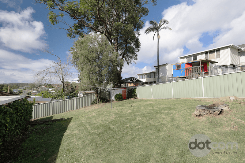 27 Pasadena Crescent, Macquarie Hills, NSW 2285